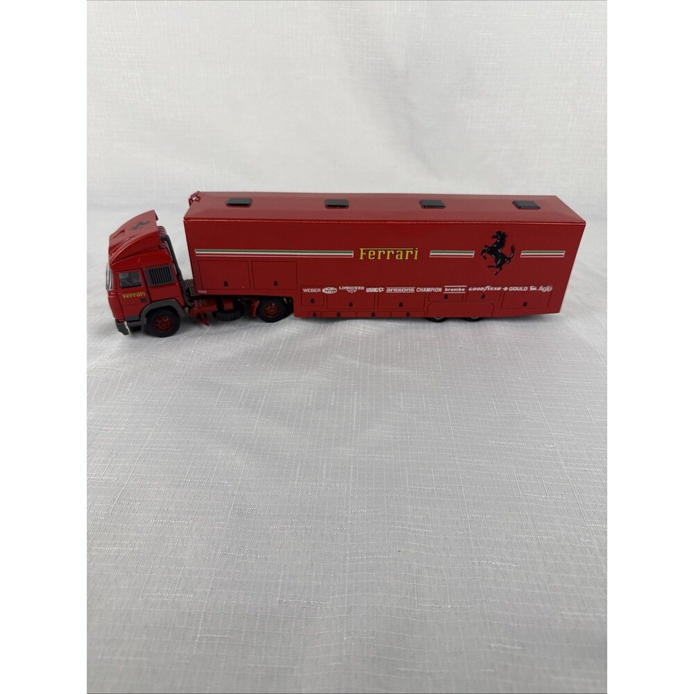 Old Cars 1:43 Ferrari Iveco Transporter